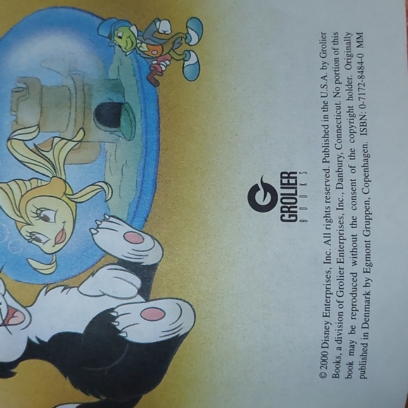 Lot of 3 Disney's wonderful world of reading vintage books. great condition. - Picture 6 of 17